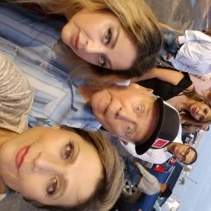 Meet your Posher, Jessie a.